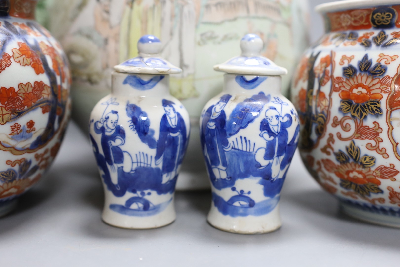 A two handled Chinese porcelain vase - 31cm high, a pair of Imari jars and 3 others (6)